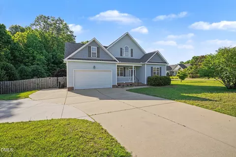 433 Spruce Meadows Ln, Willow Spring, NC 27592 photo 3