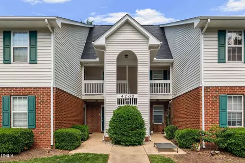 4222 Wellington Ridge Loop, Cary, NC 27518
