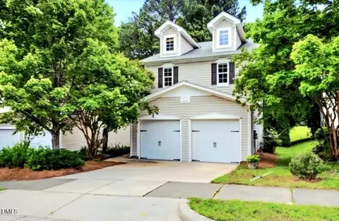 3010 Remington Oaks Cir, Cary, NC 27519