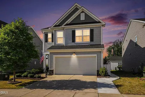 1153 Matterhorn Dr, Fuquay Varina, NC 27526
