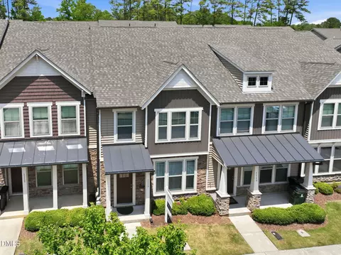 1117 Metropolitan Dr, Durham, NC 27713