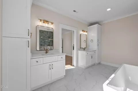 Bath - 300 Avery Rd, Erwin, NC 28339 photo 2 of 5