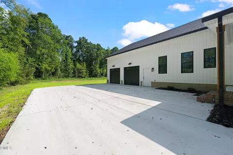 Exterior - 300 Avery Rd, Erwin, NC 28339 photo 3 of 5
