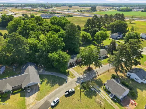 801 S Sampson Ave, Dunn, NC 28334 photo 9