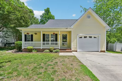 104 Spinel Ln, Knightdale, NC 27545
