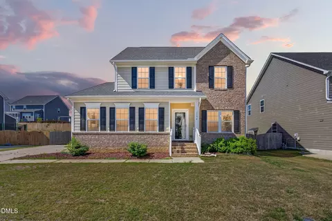 209 Devon Fields Dr, Holly Springs, NC 27540