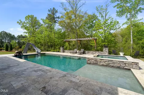 Exterior - 314 Eagle Spur Pl, Durham, NC 27713 photo 4 of 11
