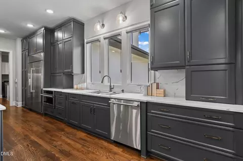 Kitchen - 314 Eagle Spur Pl, Durham, NC 27713 photo 6 of 8