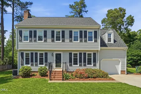 109 Whitby Ct, Cary, NC 27511