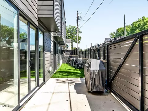 Exterior - 618 E Cabarrus St, Raleigh, NC 27601 photo 6 of 7