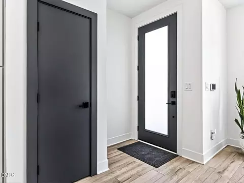 Entry Way - 618 E Cabarrus St, Raleigh, NC 27601 photo 1 of 3