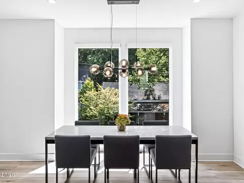 Dining - 618 E Cabarrus St, Raleigh, NC 27601 photo 2 of 2