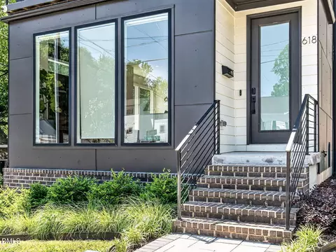 Exterior - 618 E Cabarrus St, Raleigh, NC 27601 photo 3 of 7