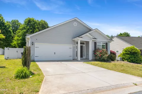 266 Kendall Dr, Winston Salem, NC 27107