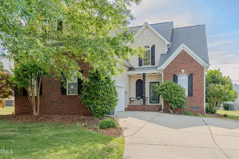 104 Cale Dr, Burlington, NC 27215