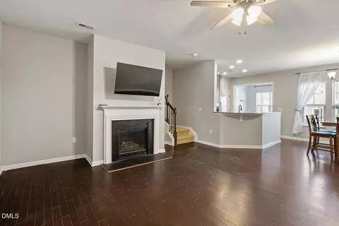 Living - 114 Brier Crossings Loop, Durham, NC 27703 photo 2 of 4