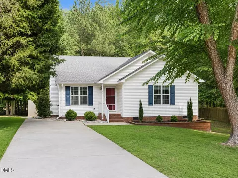 117 Gracie Ln, Clayton, NC 27520