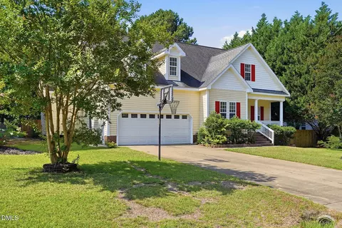 281 Mamie Ferguson Dr, Lillington, NC 27546
