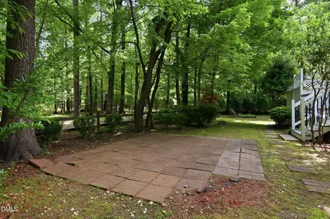 Exterior - 100 Moray Ct, Cary, NC 27511 photo 9 of 11