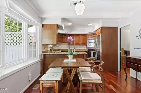 Dining - 100 Moray Ct, Cary, NC 27511 photo 2 of 4