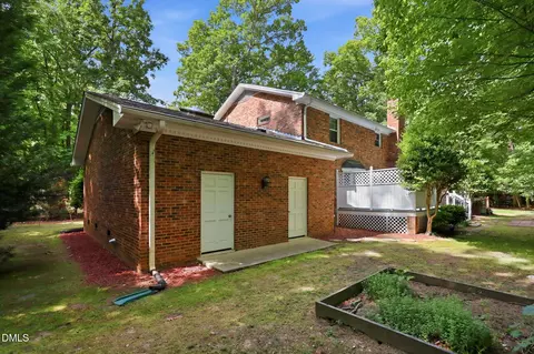 Exterior - 100 Moray Ct, Cary, NC 27511 photo 8 of 11