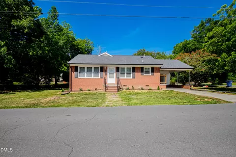 502 S 6th Ave, Siler City, NC 27344