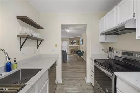 Kitchen - 4 Astor Ct, Durham, NC 27705 photo 3 of 3