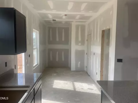 Entry Way - 239 Courtside Dr, Dunn, NC 28334 photo 2 of 9