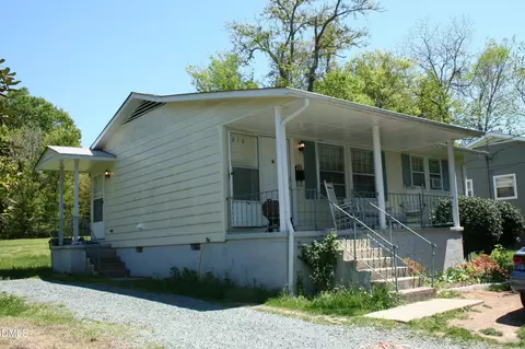 216 Nunn Ln, Chapel Hill, NC 27516
