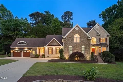 5523 Linkside Ct, Fuquay Varina, NC 27526