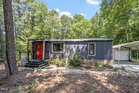 628 Westover Dr, Sanford, NC 27330