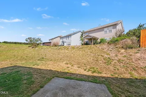 Exterior - 14 Fielding Ct, Durham, NC 27703 photo 2 of 6