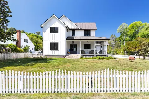 95 High St, Carrboro, NC 27510
