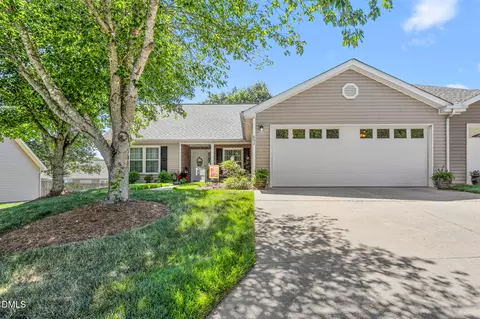 651 Huntingdon St, Elon, NC 27244