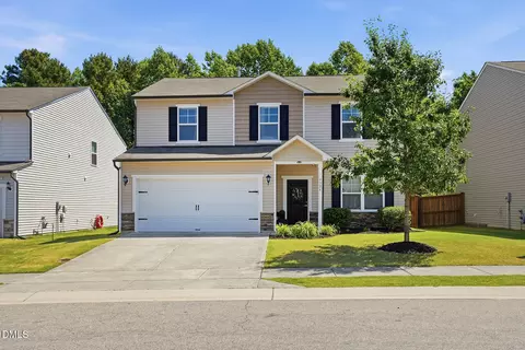 4304 Auburn Hills Dr, Raleigh, NC 27616