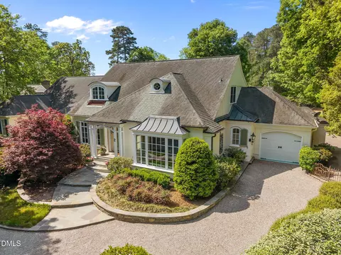 2 Greenside Ct, Durham, NC 27707
