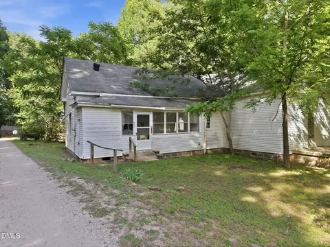 817 N Main St, Wake Forest, NC 27587