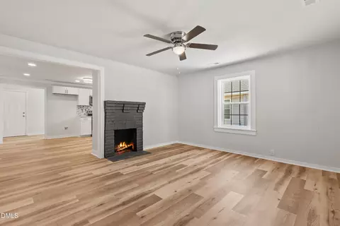 105 3rd St, Erwin, NC 28339 photo 5