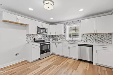 105 3rd St, Erwin, NC 28339 photo 14