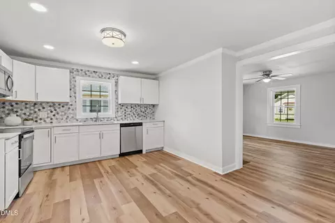 105 3rd St, Erwin, NC 28339 photo 10