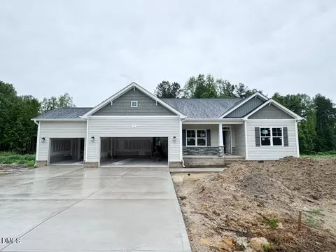 55 Kettle Creek Dr, Zebulon, NC 27597