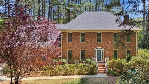 2909 Kenwick Ct, Raleigh, NC 27613