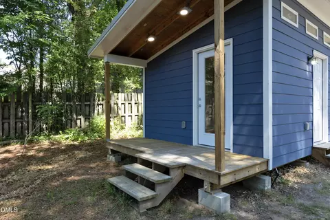 Exterior - 811 Hale St, Durham, NC 27705 photo 7 of 11