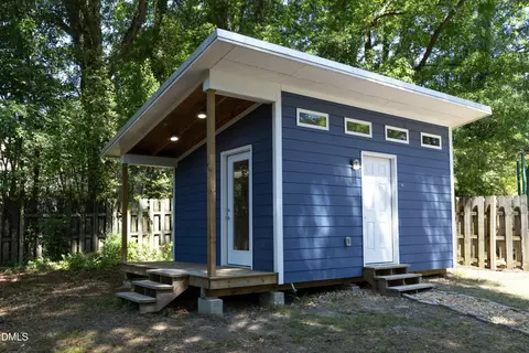 Exterior - 811 Hale St, Durham, NC 27705 photo 6 of 11