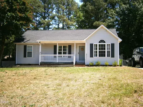 123 Temple St, Four Oaks, NC 27524