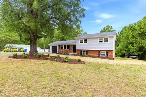 4030 Southview Dr, Greensboro, NC 27407