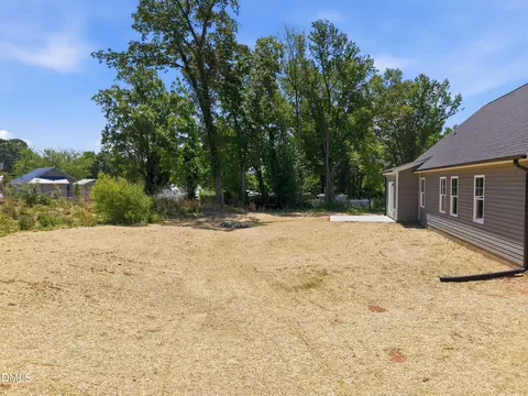 Exterior - 1264 Dover St, Roxboro, NC 27573 photo 7 of 10