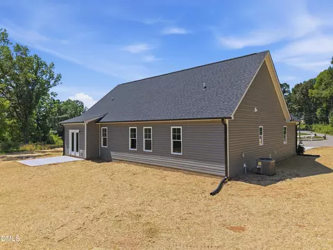 Exterior - 1264 Dover St, Roxboro, NC 27573 photo 4 of 10