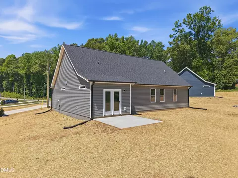 Exterior - 1264 Dover St, Roxboro, NC 27573 photo 6 of 10