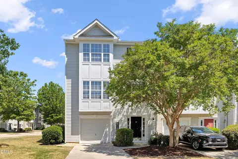 5101 Neuse Commons Ln, Raleigh, NC 27616